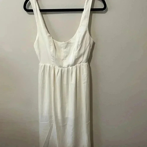 NWT We Wore What Revolve Corset Midi Dress in Whisper White S - Picture 3 of 8